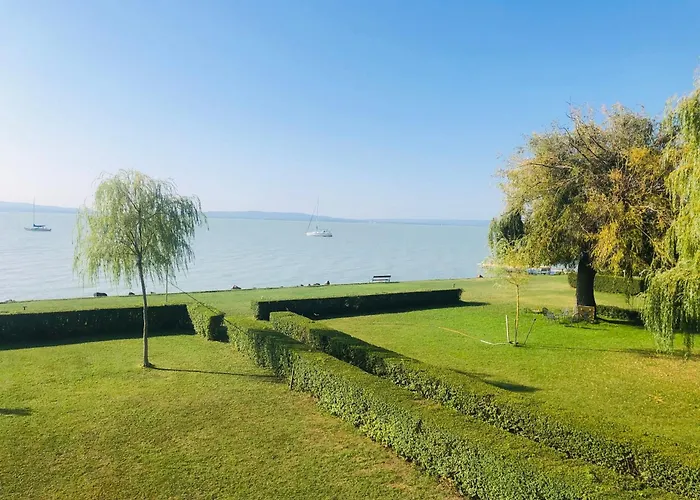 וילה Balatonparti